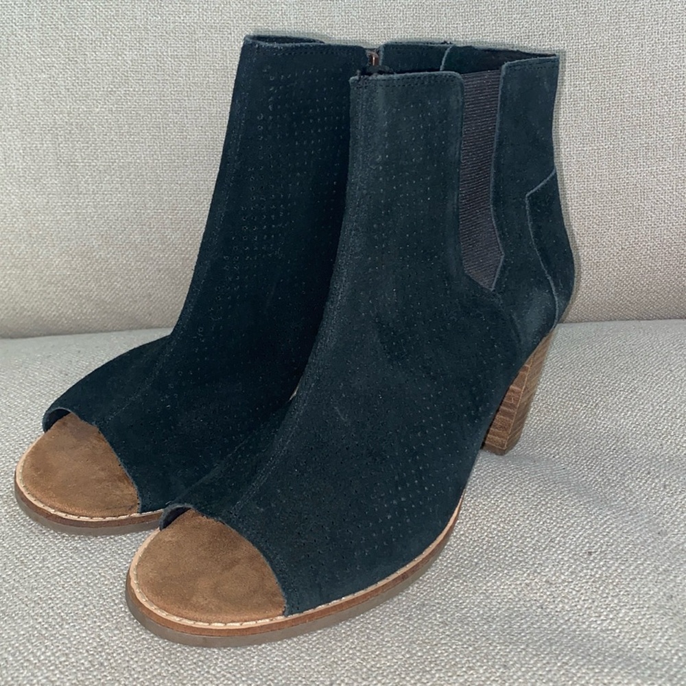 Toms Wedges